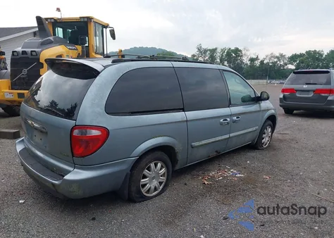 2006 Chrysler Town & Country z USA, uszkodzony, nr VIN 2A4GP5L06R657157